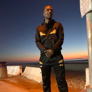 Meet your Posher, Ronnie